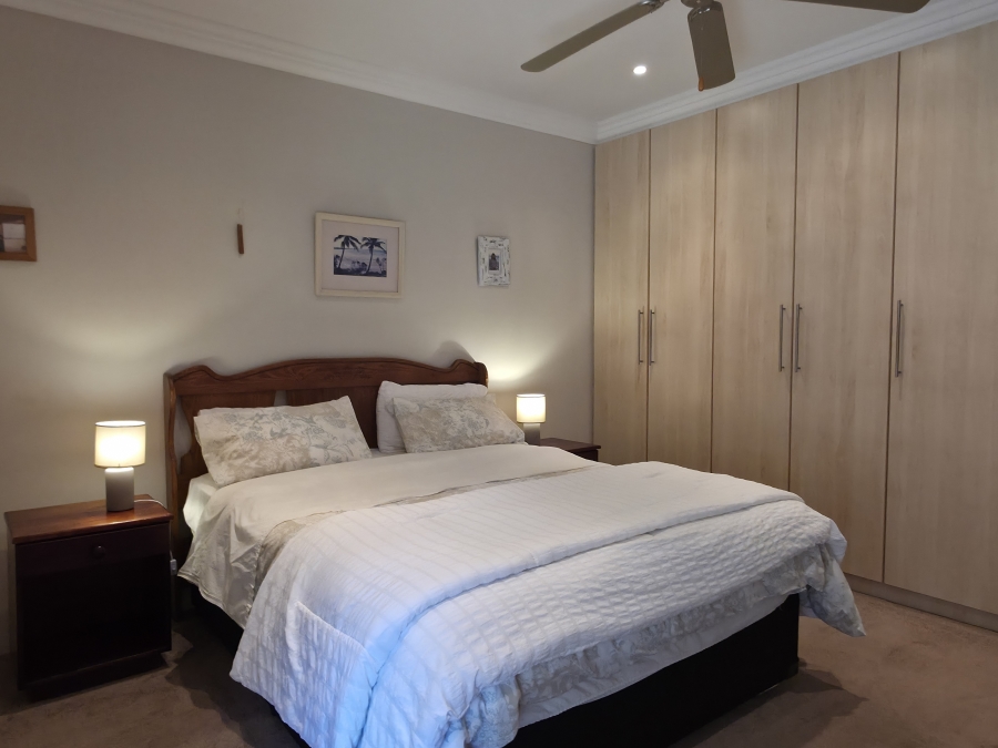 3 Bedroom Property for Sale in Wavecrest Eastern Cape